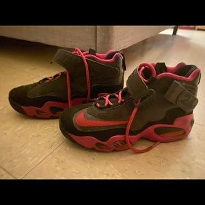 Nike youth sneakers used